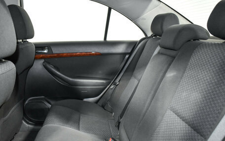 Toyota Avensis III рестайлинг, 2006 год, 525 000 рублей, 13 фотография