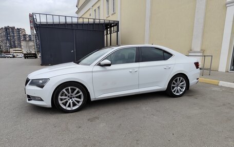 Skoda Superb III рестайлинг, 2016 год, 2 650 000 рублей, 2 фотография