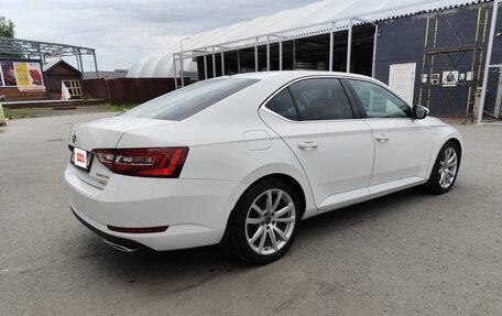 Skoda Superb III рестайлинг, 2016 год, 2 650 000 рублей, 4 фотография
