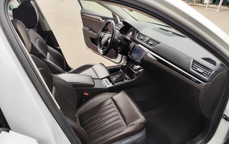Skoda Superb III рестайлинг, 2016 год, 2 650 000 рублей, 17 фотография