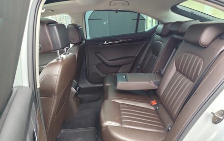 Skoda Superb III рестайлинг, 2016 год, 2 650 000 рублей, 23 фотография