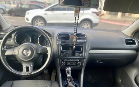 Volkswagen Golf VI, 2012 год, 685 000 рублей, 3 фотография