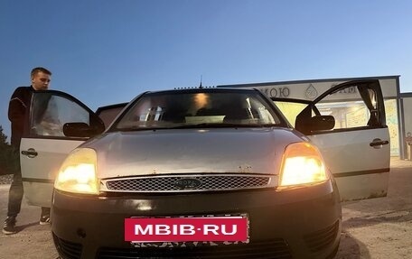 Ford Fiesta, 2004 год, 145 000 рублей, 8 фотография
