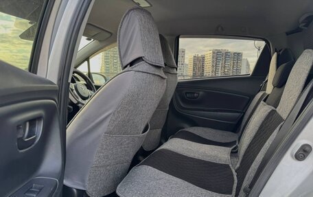 Toyota Vitz, 2016 год, 820 000 рублей, 8 фотография
