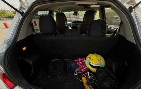Toyota Vitz, 2016 год, 820 000 рублей, 7 фотография