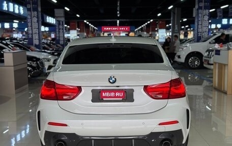BMW 1 серия, 2021 год, 1 850 000 рублей, 5 фотография