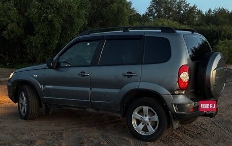 Chevrolet Niva I рестайлинг, 2013 год, 450 000 рублей, 4 фотография