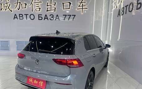 Volkswagen Golf VIII, 2023 год, 1 820 000 рублей, 4 фотография