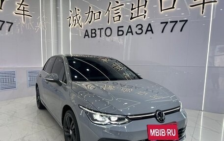 Volkswagen Golf VIII, 2023 год, 1 820 000 рублей, 3 фотография