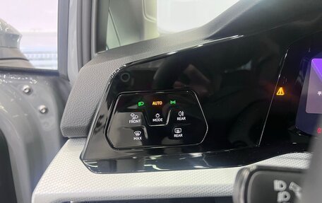 Volkswagen Golf VIII, 2023 год, 1 820 000 рублей, 9 фотография