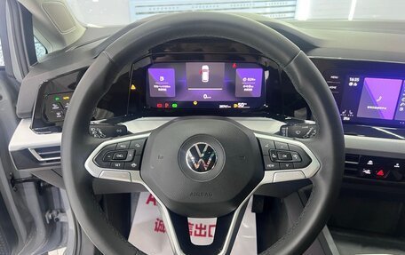 Volkswagen Golf VIII, 2023 год, 1 820 000 рублей, 11 фотография