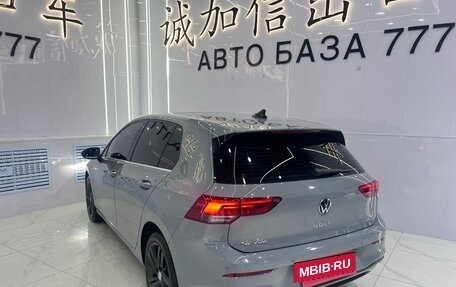 Volkswagen Golf VIII, 2023 год, 1 820 000 рублей, 6 фотография