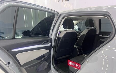 Volkswagen Golf VIII, 2023 год, 1 820 000 рублей, 13 фотография