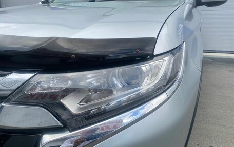 Mitsubishi Outlander III рестайлинг 3, 2016 год, 1 996 000 рублей, 12 фотография