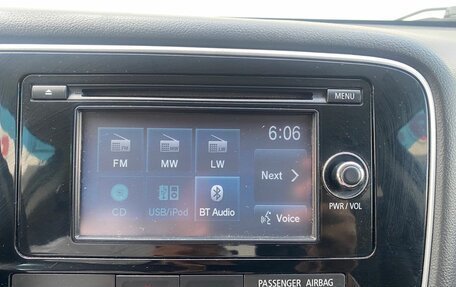 Mitsubishi Outlander III рестайлинг 3, 2016 год, 1 996 000 рублей, 29 фотография