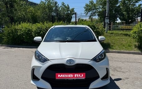 Toyota Yaris, 2020 год, 1 090 000 рублей, 1 фотография