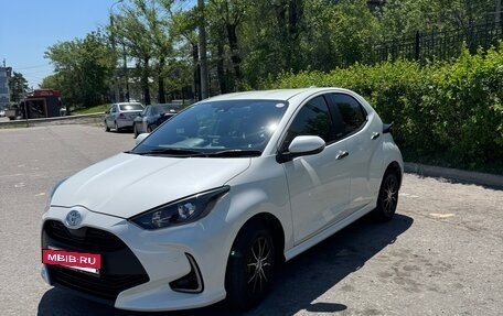 Toyota Yaris, 2020 год, 1 090 000 рублей, 6 фотография