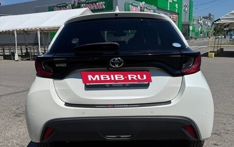 Toyota Yaris, 2020 год, 1 090 000 рублей, 4 фотография