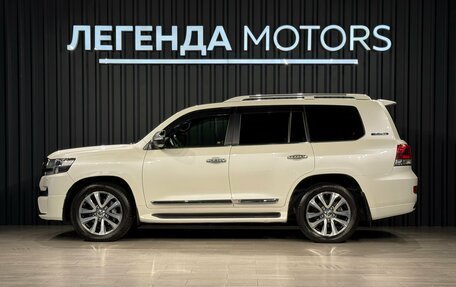 Toyota Land Cruiser 200, 2017 год, 5 850 000 рублей, 5 фотография