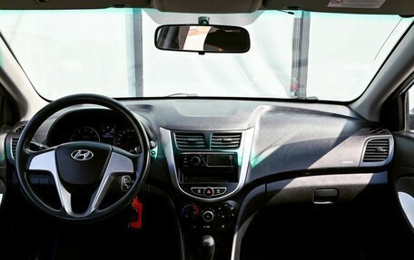 Hyundai Solaris II рестайлинг, 2010 год, 552 000 рублей, 16 фотография