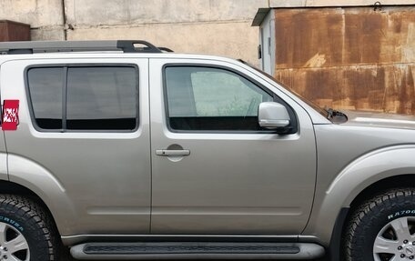 Nissan Pathfinder, 2010 год, 1 540 000 рублей, 2 фотография
