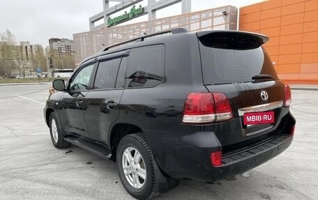 Toyota Land Cruiser 200, 2009 год, 2 900 000 рублей, 8 фотография