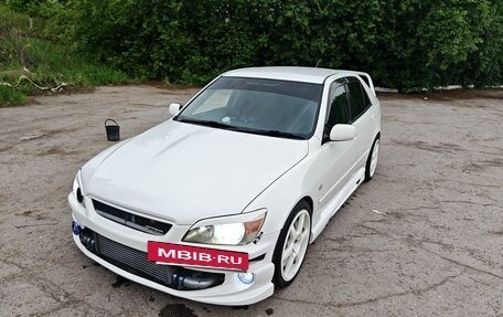 Toyota Altezza, 2001 год, 1 900 000 рублей, 3 фотография
