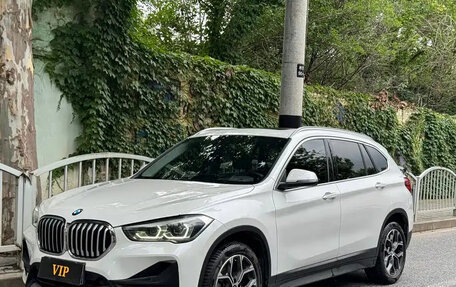 BMW X1, 2022 год, 2 100 000 рублей, 1 фотография