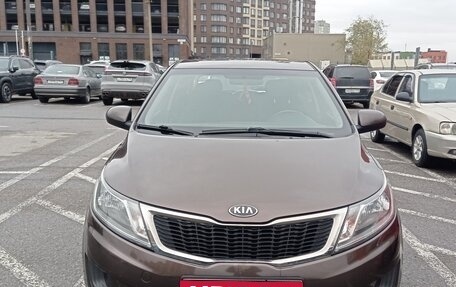KIA Rio III рестайлинг, 2014 год, 900 000 рублей, 1 фотография