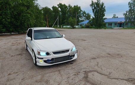 Toyota Altezza, 2001 год, 1 900 000 рублей, 22 фотография