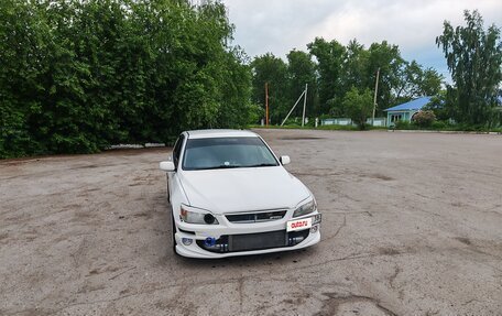 Toyota Altezza, 2001 год, 1 900 000 рублей, 28 фотография