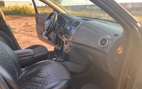 Renault Logan II, 2016 год, 650 000 рублей, 7 фотография