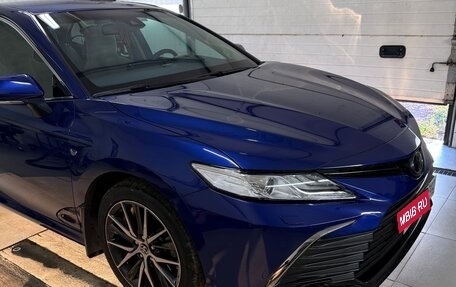 Toyota Camry, 2021 год, 3 300 000 рублей, 3 фотография
