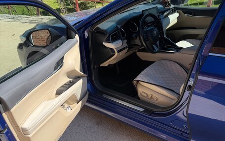 Toyota Camry, 2021 год, 3 300 000 рублей, 12 фотография