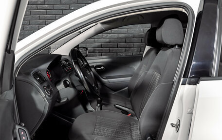 Volkswagen Polo VI (EU Market), 2015 год, 830 000 рублей, 10 фотография