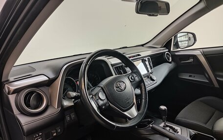 Toyota RAV4, 2018 год, 3 130 000 рублей, 14 фотография
