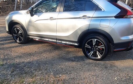Mitsubishi Eclipse Cross, 2021 год, 2 350 000 рублей, 21 фотография
