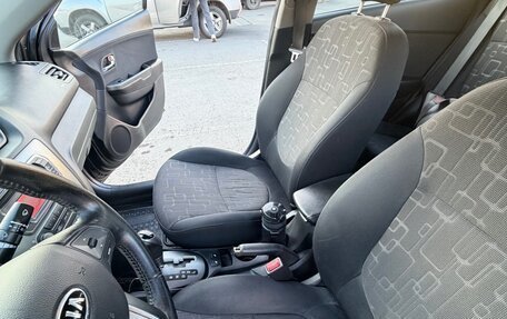 KIA Rio III рестайлинг, 2011 год, 900 000 рублей, 17 фотография