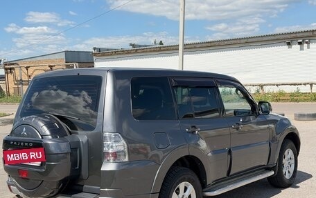 Mitsubishi Pajero IV, 2013 год, 1 999 000 рублей, 6 фотография