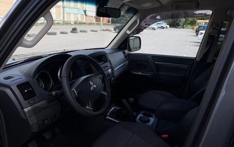 Mitsubishi Pajero IV, 2013 год, 1 999 000 рублей, 15 фотография