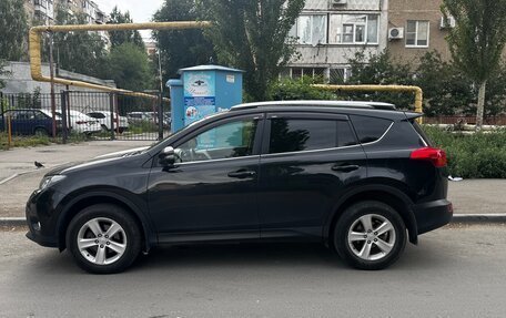 Toyota RAV4, 2013 год, 1 850 000 рублей, 2 фотография