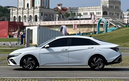 Hyundai Elantra, 2024 год, 1 285 000 рублей, 6 фотография