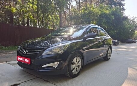 Hyundai Solaris II рестайлинг, 2016 год, 1 000 000 рублей, 1 фотография