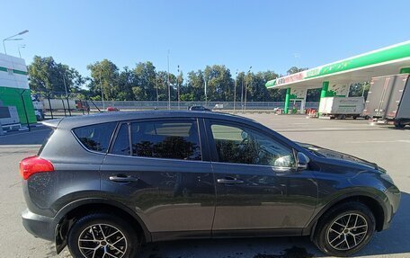 Toyota RAV4, 2013 год, 1 650 000 рублей, 2 фотография