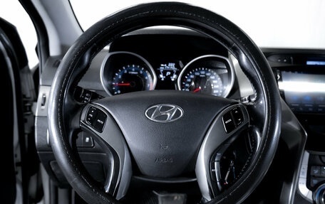 Hyundai Elantra V, 2012 год, 850 000 рублей, 14 фотография