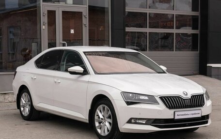 Skoda Superb III рестайлинг, 2018 год, 2 270 000 рублей, 3 фотография