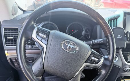 Toyota Land Cruiser 200, 2021 год, 5 300 000 рублей, 4 фотография