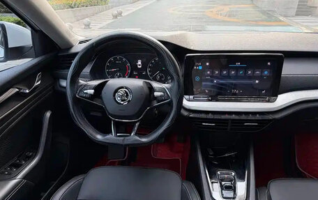 Skoda Octavia IV, 2022 год, 1 510 000 рублей, 10 фотография