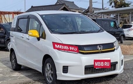 Honda Freed I, 2015 год, 880 000 рублей, 3 фотография