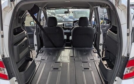 Honda Freed I, 2015 год, 880 000 рублей, 26 фотография